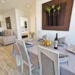 Rocha Waterside Blue Apartment