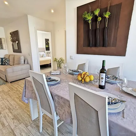 Rocha Waterside Blue Apartment